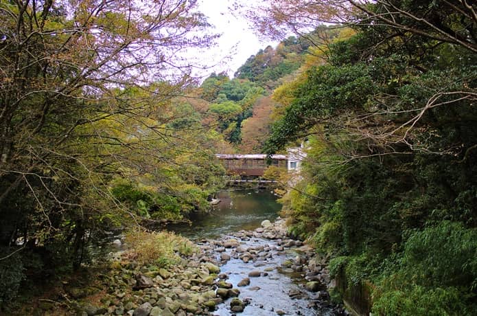 湯ヶ島温泉　男橋からみる風景